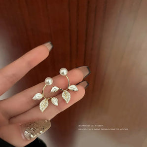 3 Leaf Drop Pearl Stud Earrings